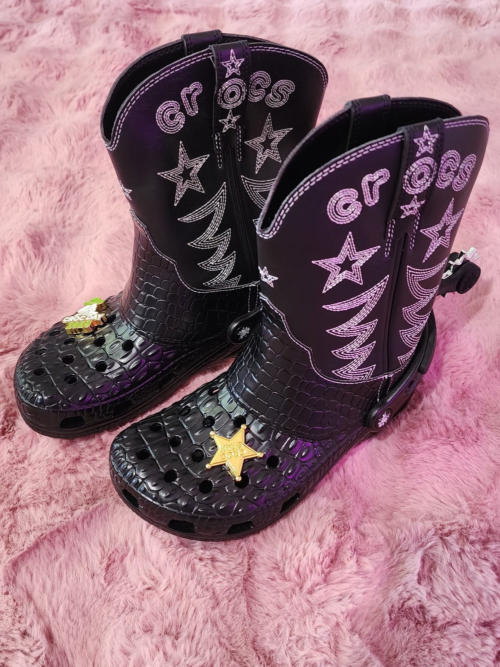 Croc Day Crocs Classic Cowboy Boot with Charms and Spurs, NWOB, Size 5/7
